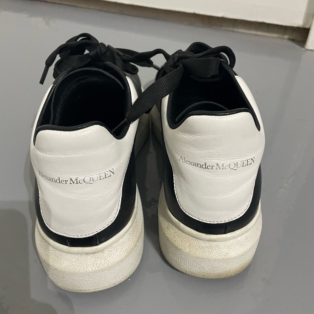 Alexandar McQueen Sneakers